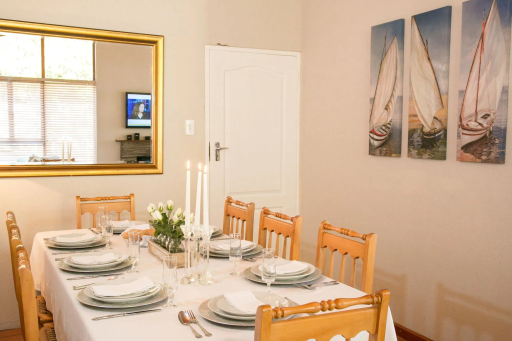 Baywatch Guest House & Tours