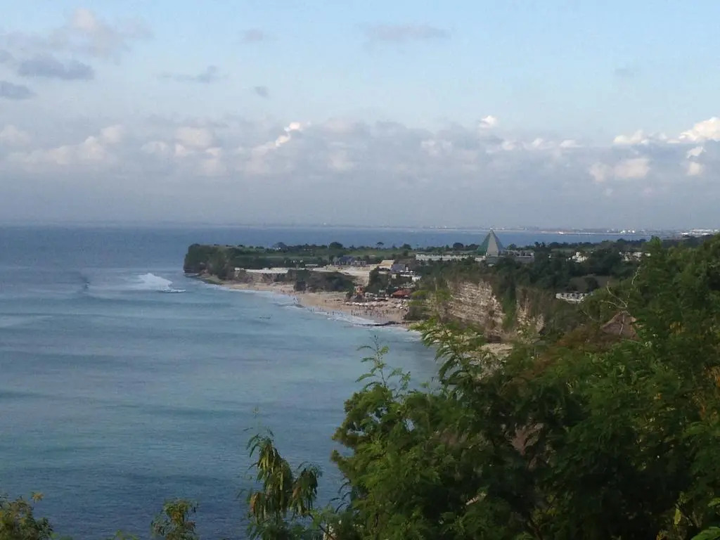 Romeo Beachfront Bungalow by Bukit Vista