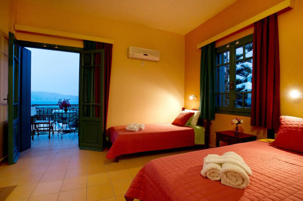 Kaliviani Traditional Hotel