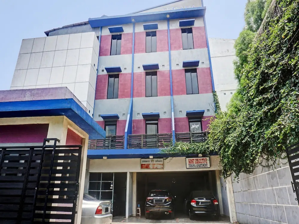 OYO 90696 Tobana House Bintaro