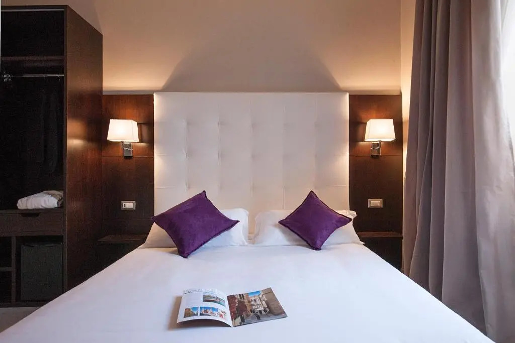 Roman Holidays Boutique Hotel
