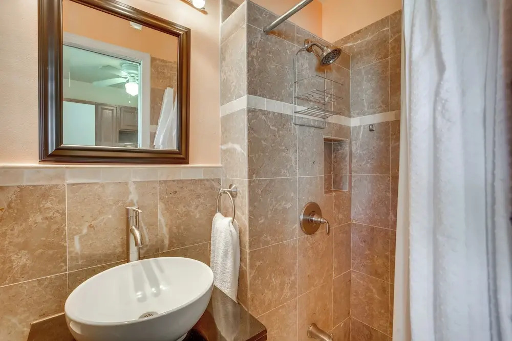 Relaxing Wildwood Crest Retreat w/ 2 Patios!