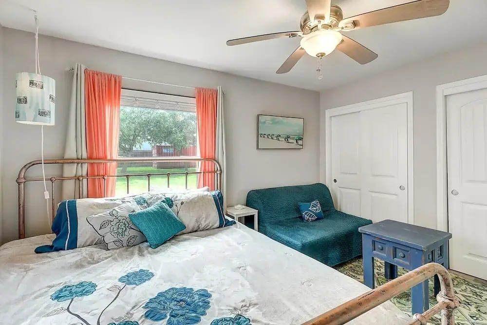 Jewel's Peace Of Paradise 2 Bedroom Home by RedAwning