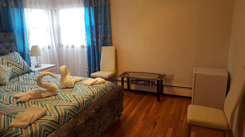Albina House
