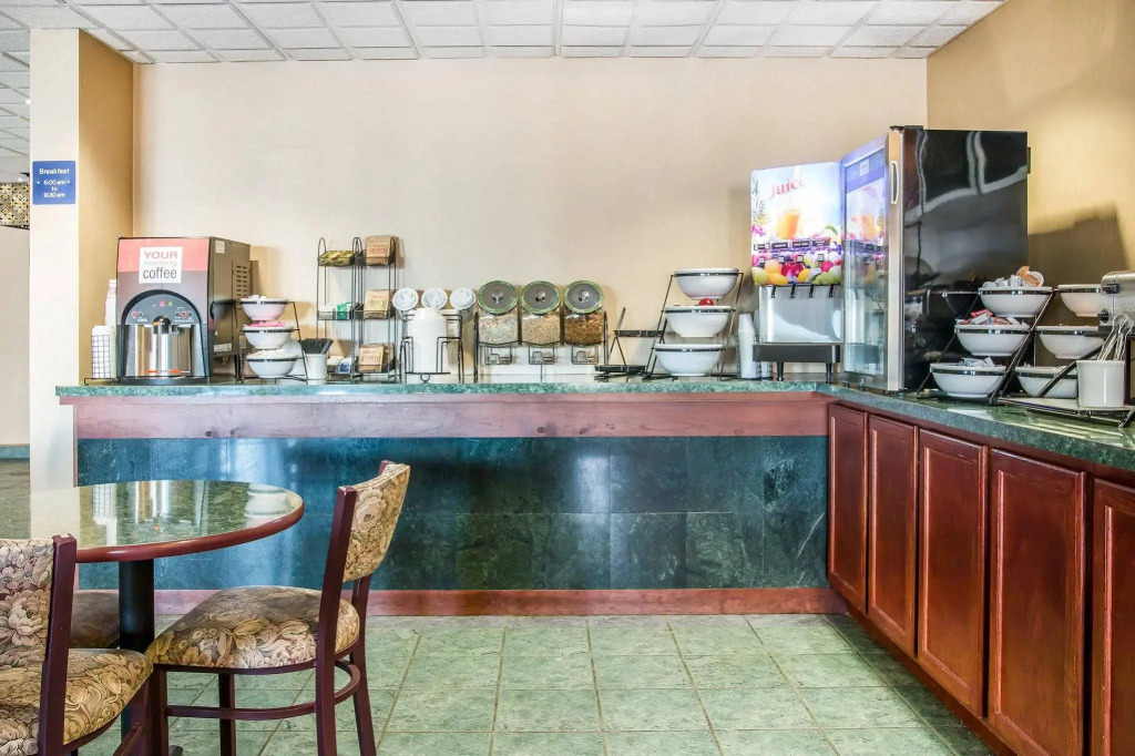 Comfort Inn & Suites Maumee - Toledo I80-90