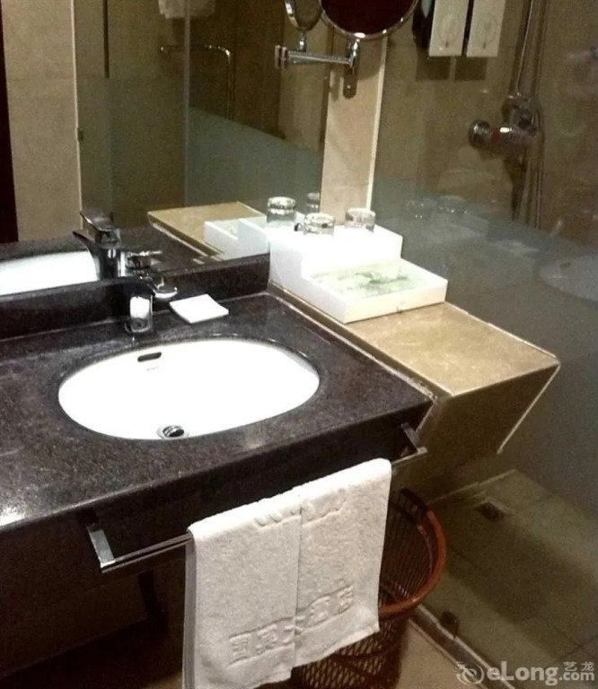Guo Bin Hotel
