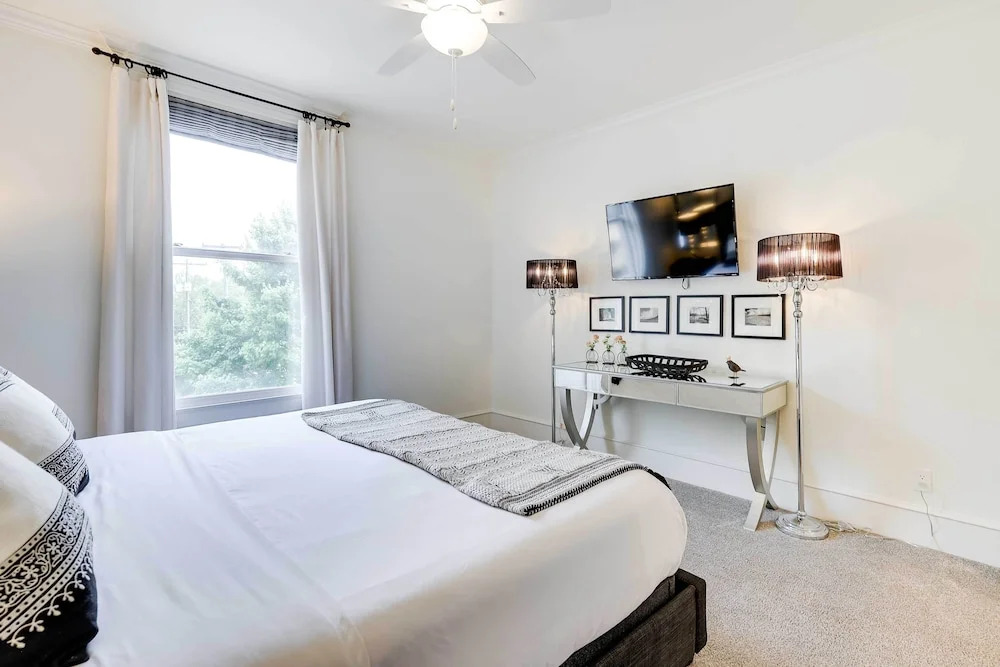 Fayetteville Vacation Rental Near UA Campus