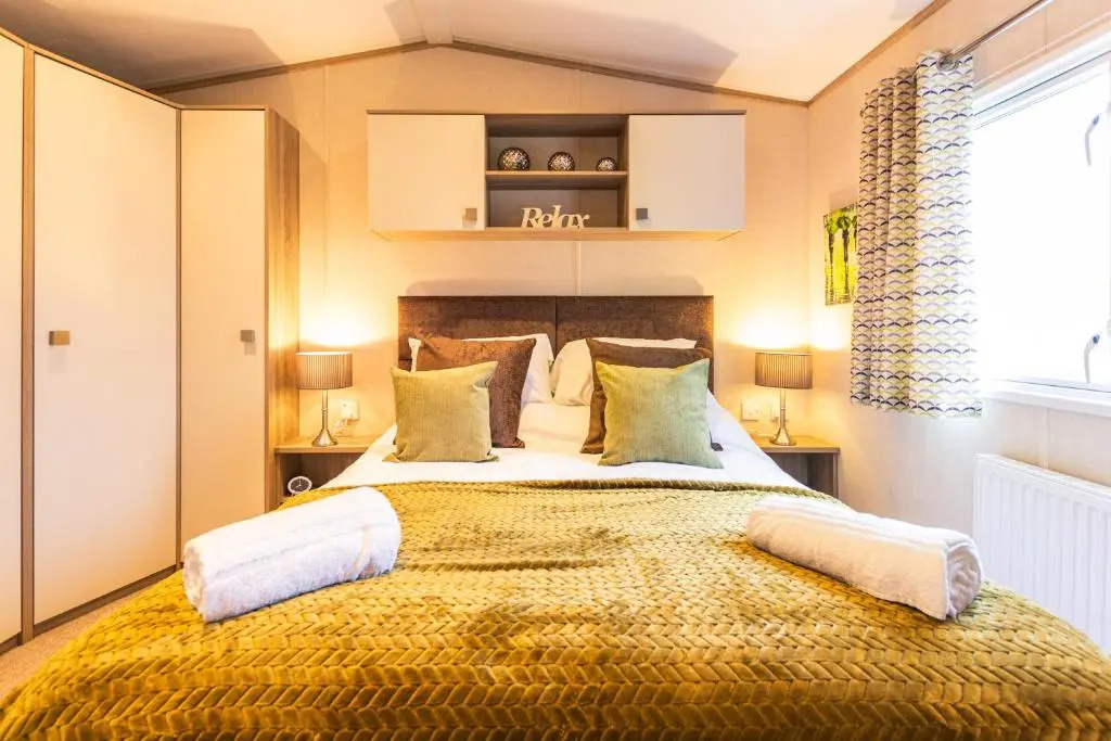 The Major Oak Lodge with Hot Tub