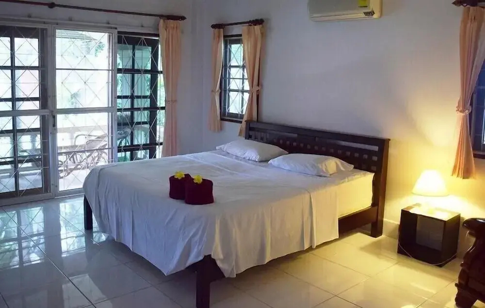 D&K Smiley Phuket Resort