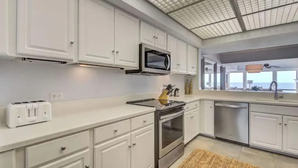 1405 Ocean Club by Avantstay Oceanfront Home w/ Shared Pool