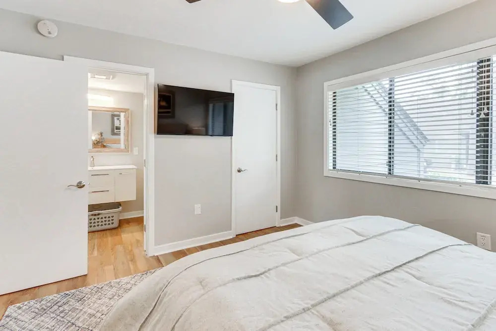 Walk to Community Beach: Coastal Carolina Condo