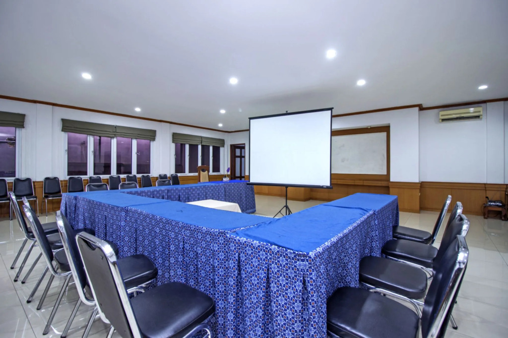 RedDoorz at Arwiga Hotel near RS Hasan Sadikin Bandung