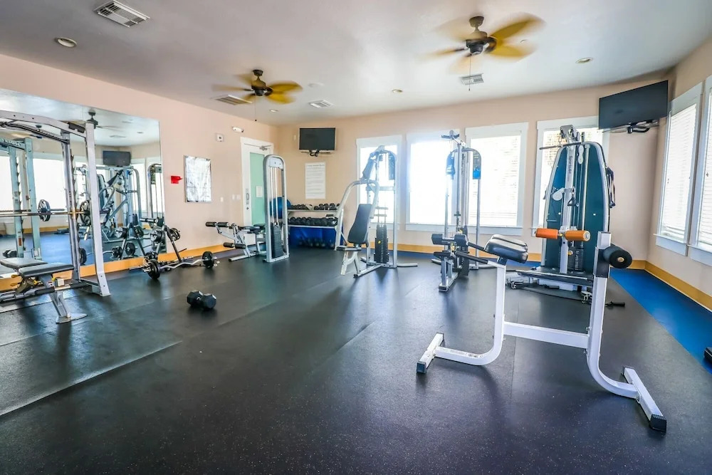Pelican Pointe 2 Bedroom Condo