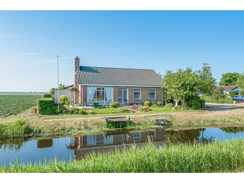 Secluded Holiday Home in Julianadorp With Garden