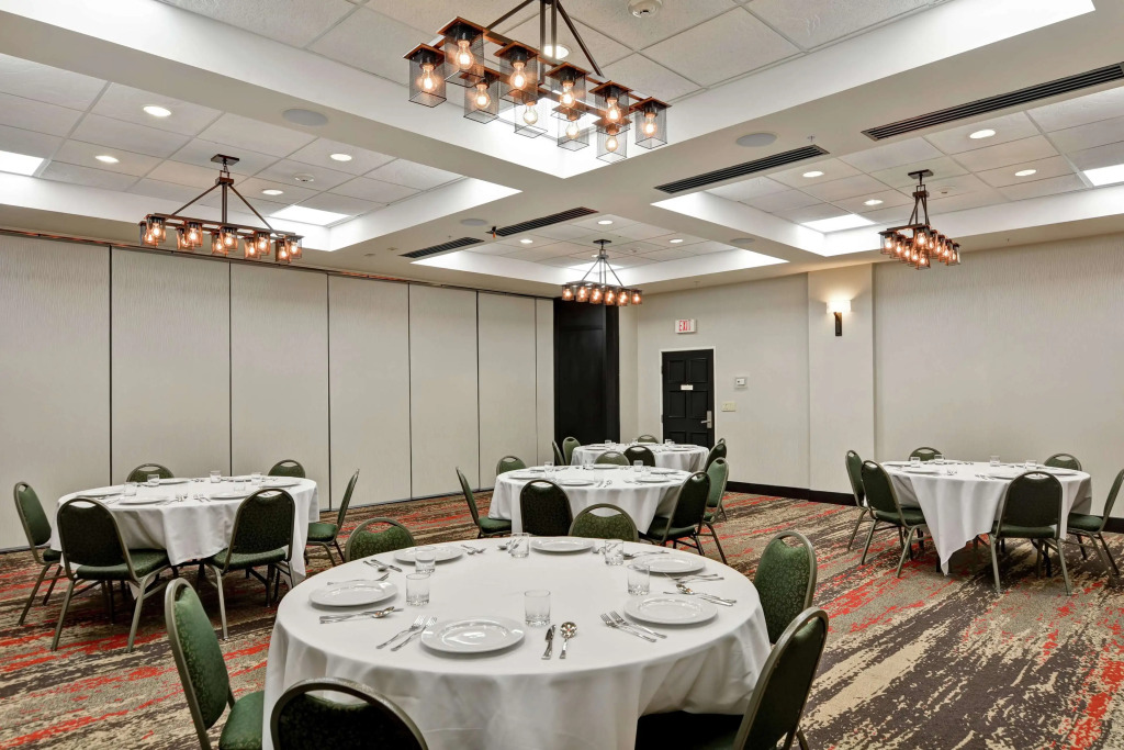 DoubleTree by Hilton Hattiesburg, MS