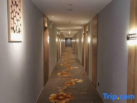 Yahao Selected Hotel (Jinfeng Branch)