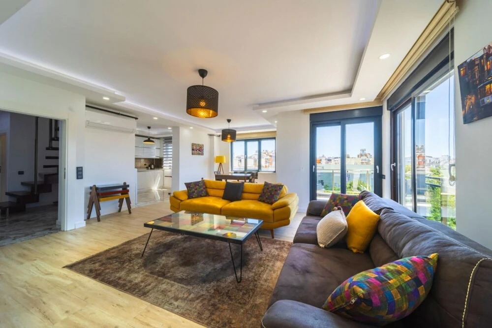 Lovely Duplex Flat Near Beach in Muratpasa