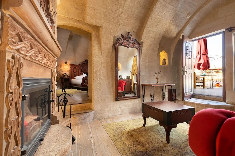 Elysion Cave Suites
