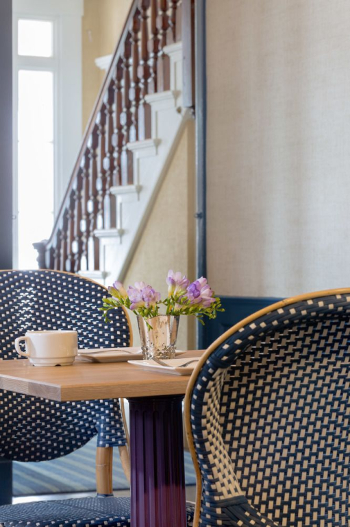The Christopher, The Edgartown Collection