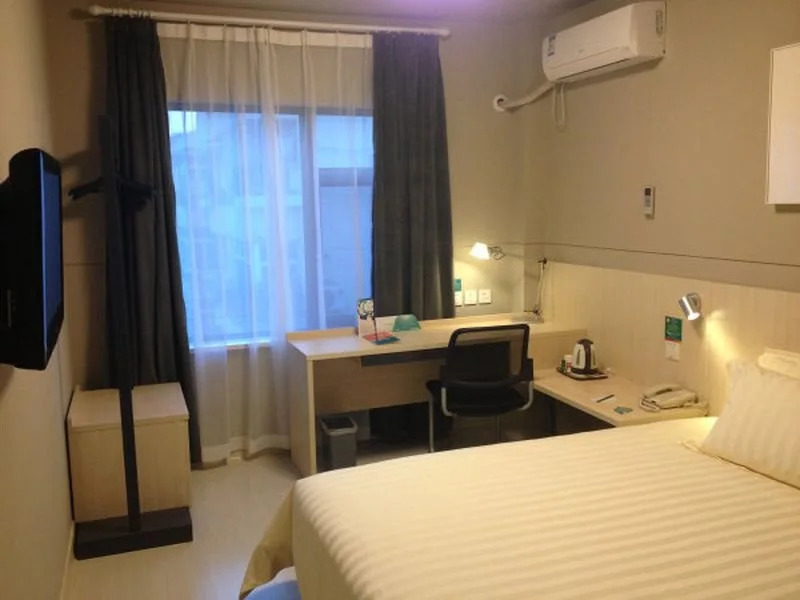 Jinjiang Inn Shanghai Songjiang Renmin North Road