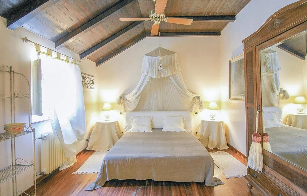 Awesome Home In Massarosa -Lu