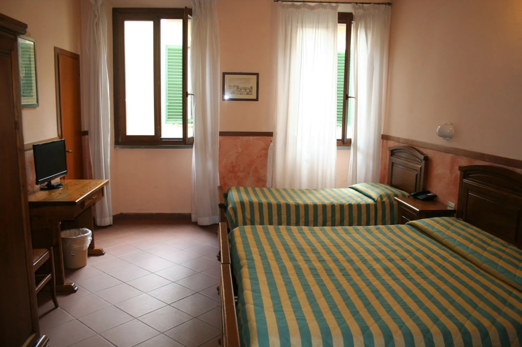 Hotel Monica
