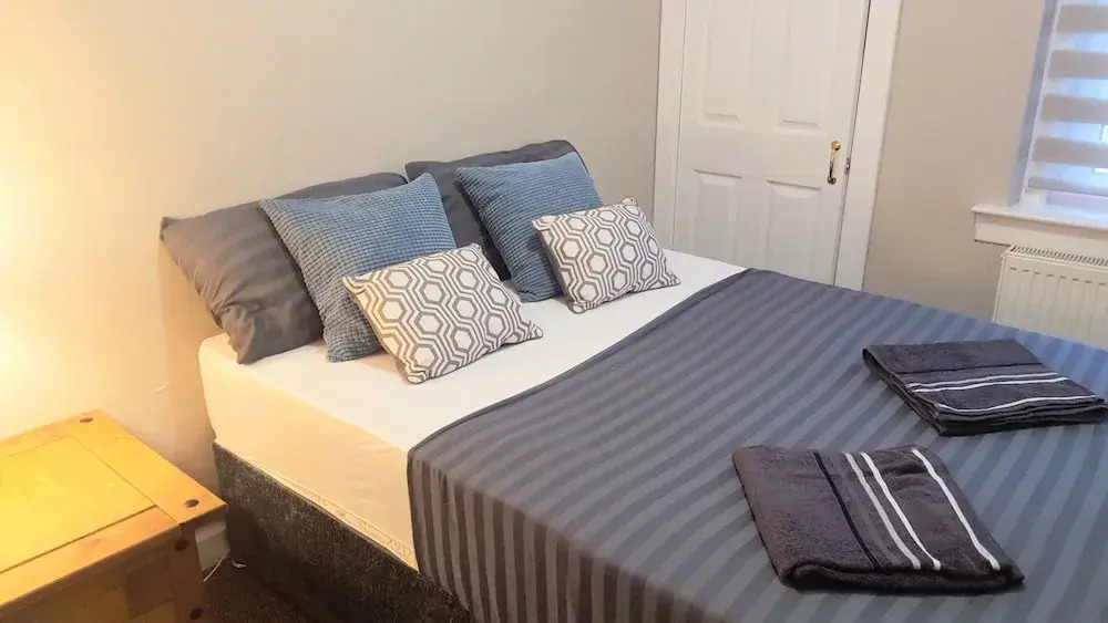 Dragon - Queen Vic House 2 Bedroom Home