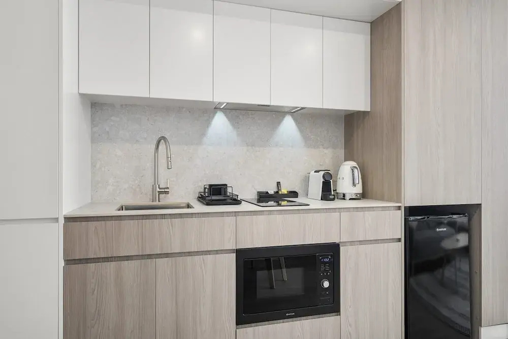 Chic Studio Stay Near Cafes and Coastline