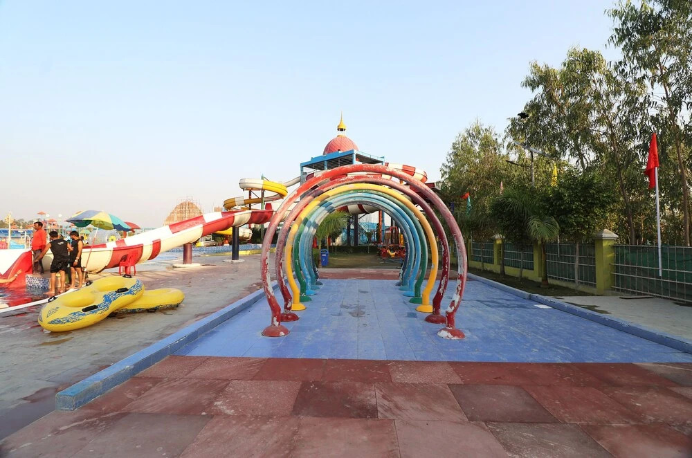 OYO 25049 Nilansh Theme Park, Villas & Farmhouse