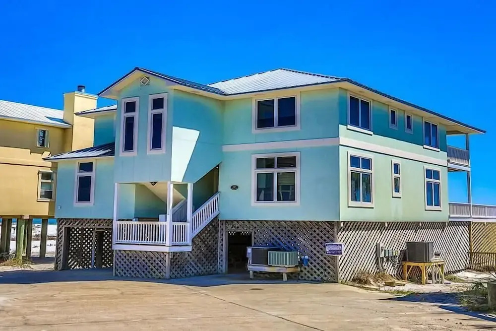 Storks Nest 6 Bedroom Holiday Home by Five Star Properties
