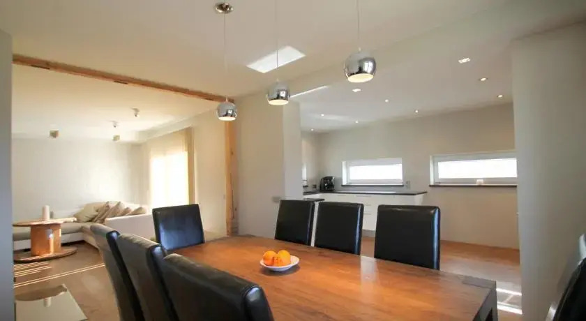 Carls House