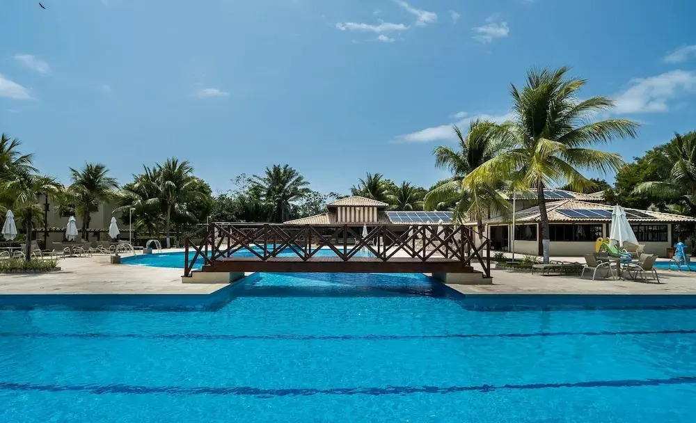 Comfortable Apartment w Pool in Guarajuba Gch0201