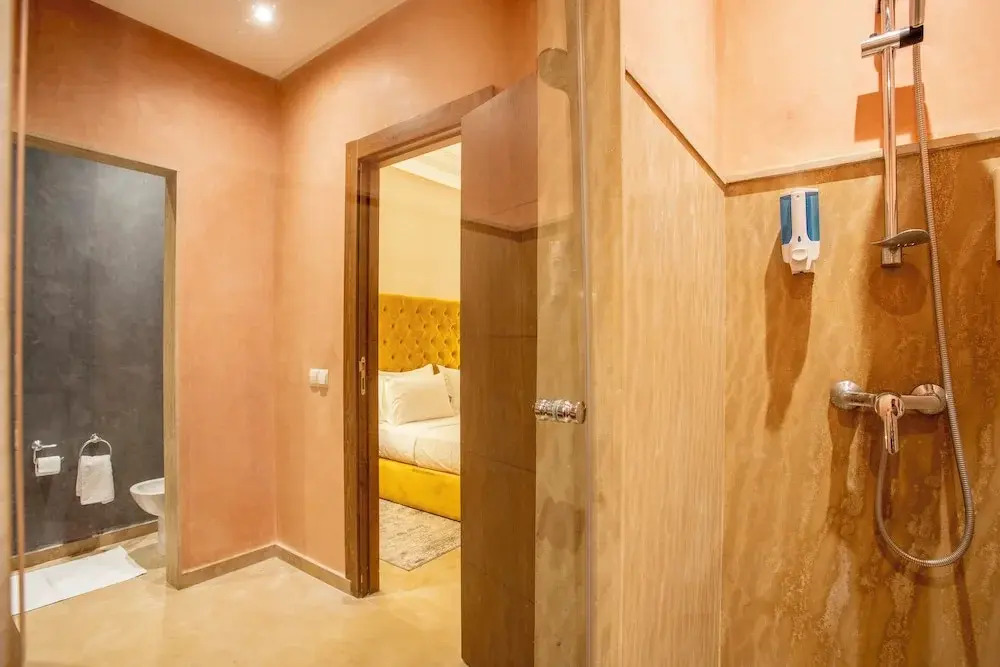 Riad Azia