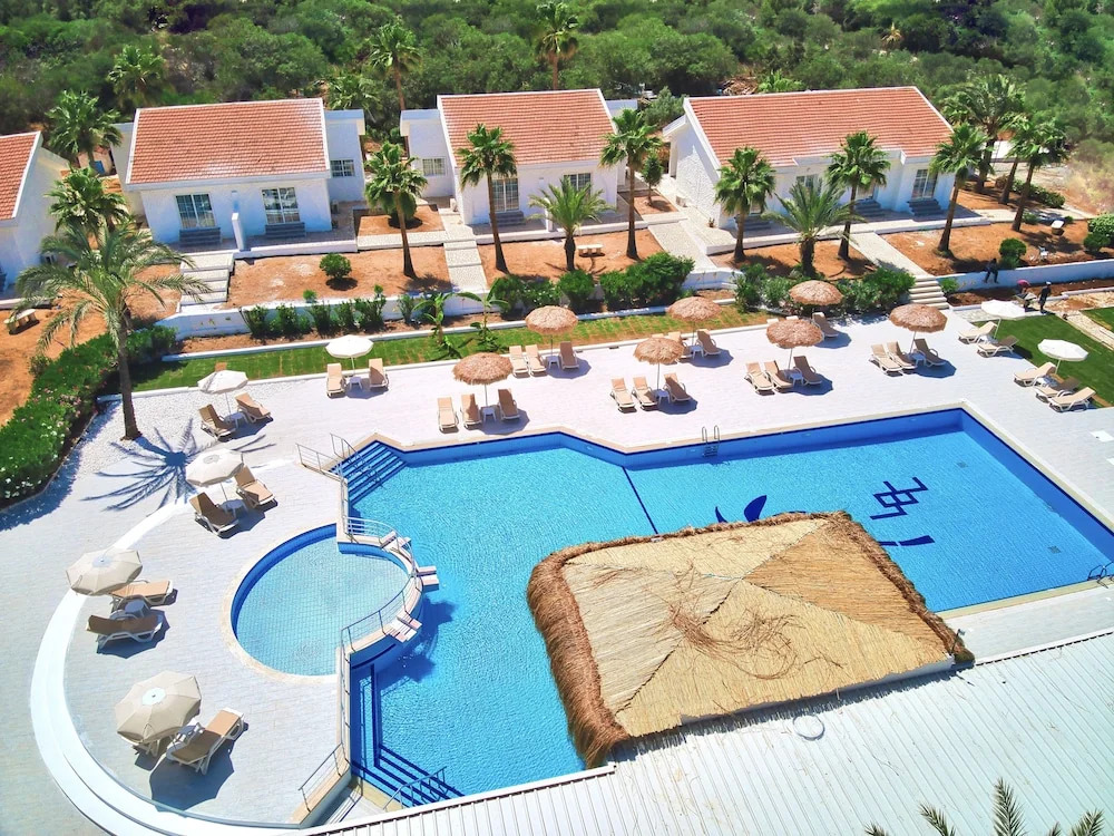 Long Beach Villas