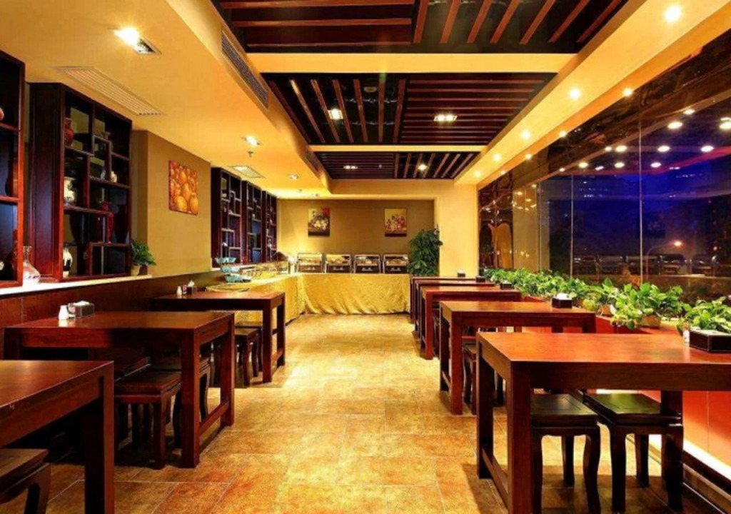 Huiteng Business Hotel
