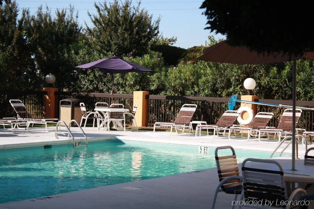 Holiday Inn Express & Suites Wilmington-University Center by IHG