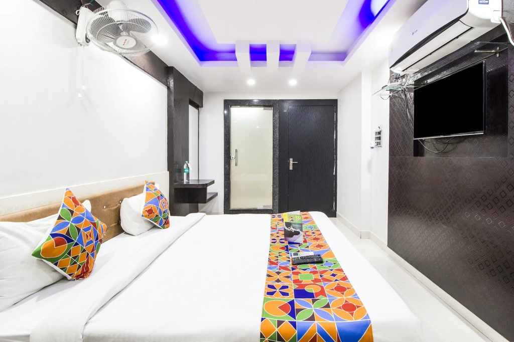 FabHotel SK Palace