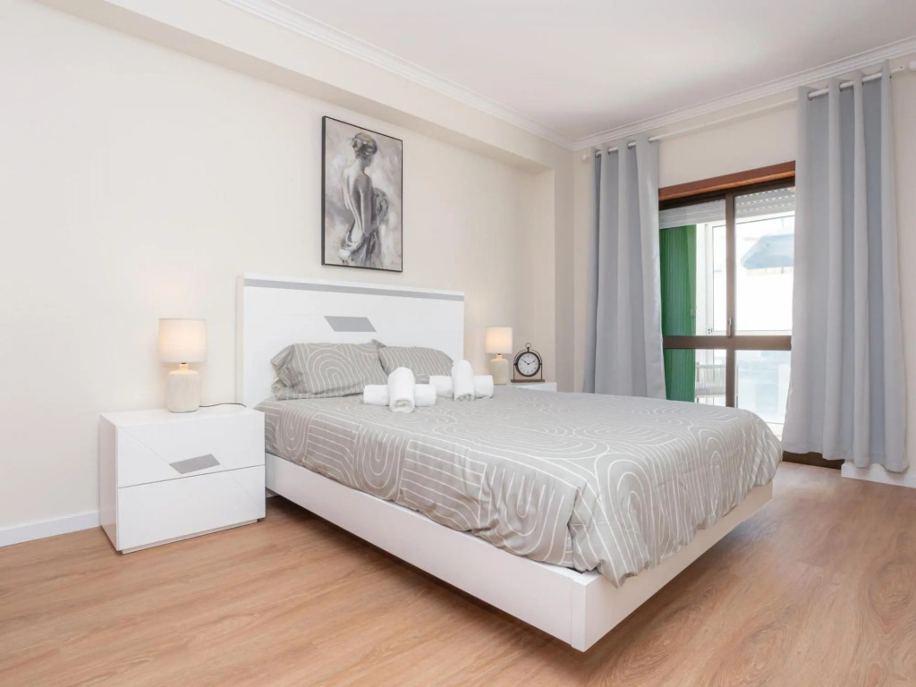 Terrace Beach Apartment by Rent4all
