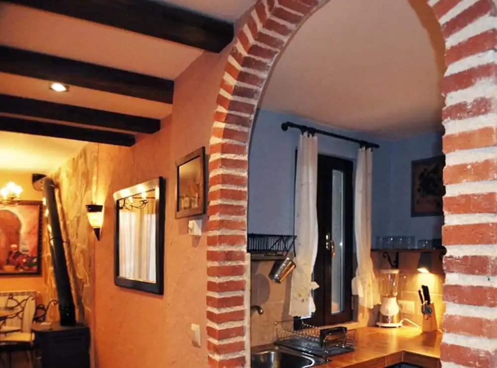 House With 8 Bedrooms in Hoyocasero, With Wonderful Mountain View, Furnished Terrace and Wifi