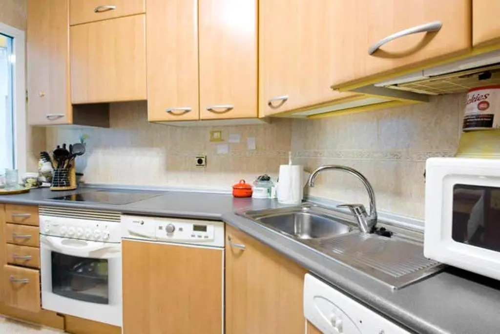 Apartment with 2 bedrooms in Donostia with balcony and WiFi