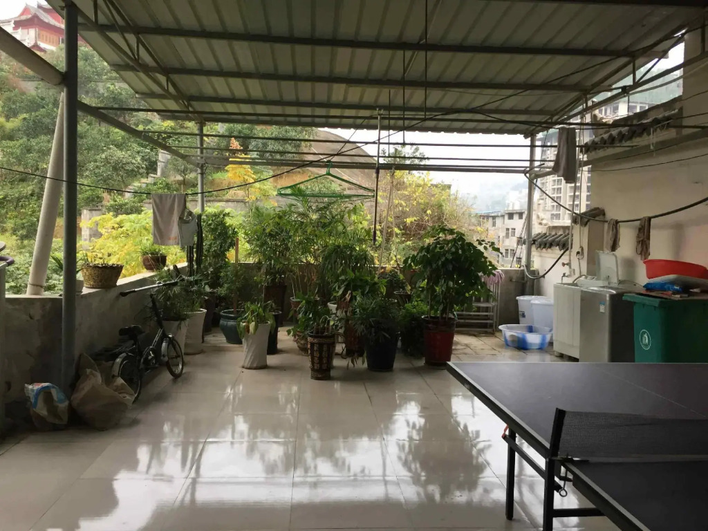 Yanhe Haina Hotel