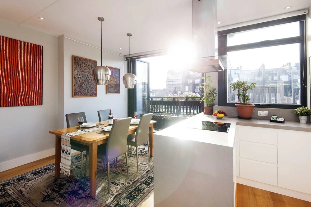 The Lovely Kensington Hideaway - SYE