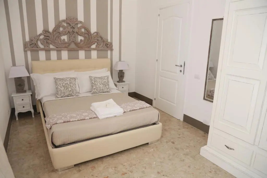 Dimi House