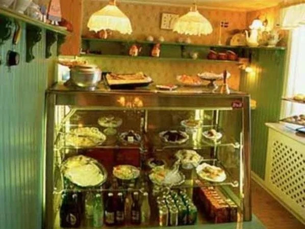 Garvaregården Hotel , B&B och Café