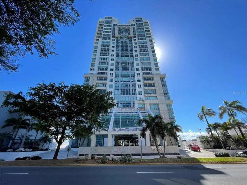 KASA Skyview Luxury Loft Style 15th floor Condo