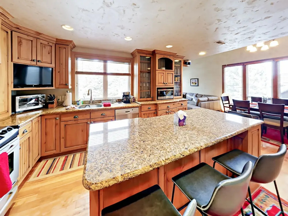 Mountain-view W/ Hot Tub, Across From Lift 2 Bedroom Condo