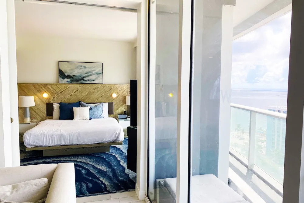 OneLuxStay at W Residences