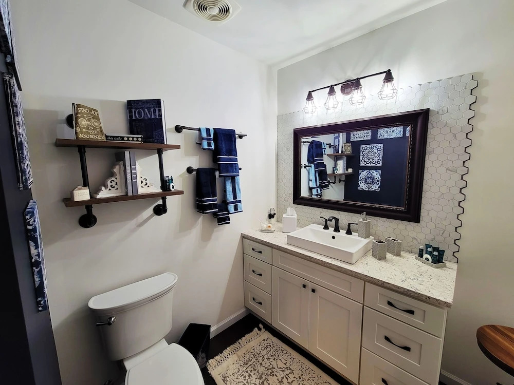 Grand Wood Suites