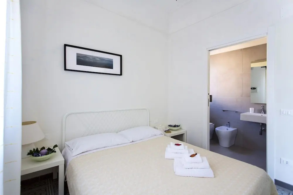Dune Home, Beachfront Home With Three Bedrooms 9 PAX