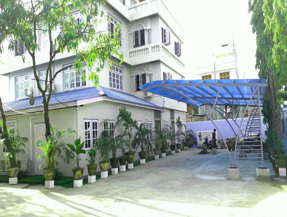 OASIS Inn